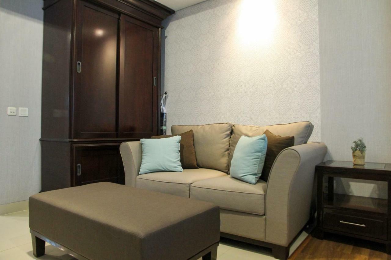 Elegant 1Br Kemang Village Apartment By Travelio Jacarta Exterior foto